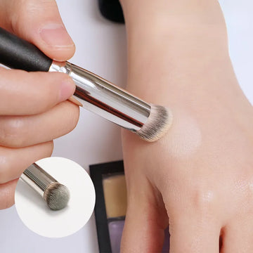 Makeup Brushes: Foundation Concealer, Angled Seamless Cover Synthetic Dark Circle Liquid Cream Cosmetics Contour Brush Beauty Tool