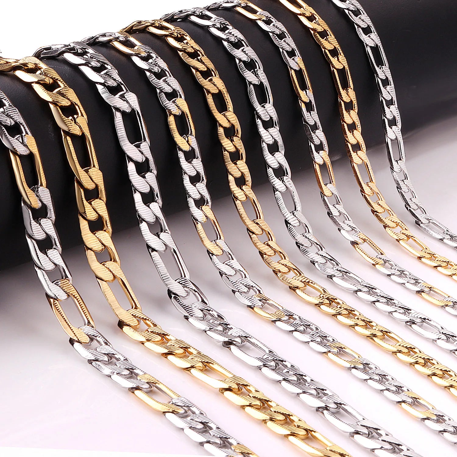 Stunning 6/8/10MM Figaro Chain Necklace – Gold & Silver Stainless Steel Curb Link for Men and Women, Luxe Jewelry Gift