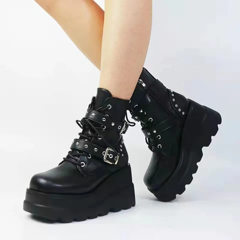 Women's PU Leather Ankle Boots - Autumn/Winter Round Toe Lace-Up Platform Shoes, Gothic Motorcycle Style Botas