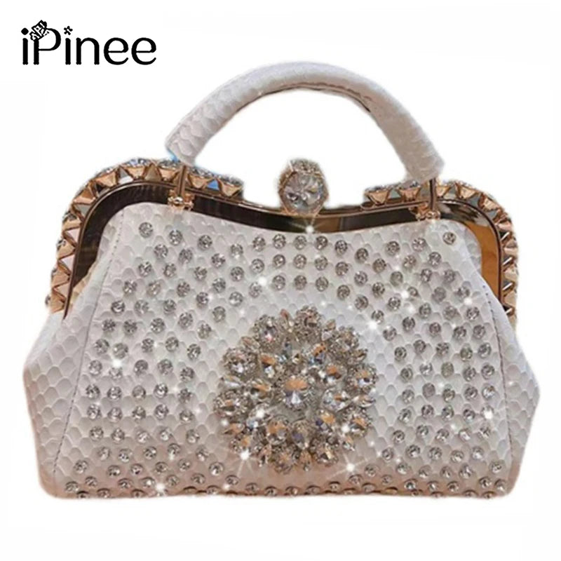 High-quality shoulder handbag, women's summer statement piece with textured design, niche messenger bag, large-capacity diamond-encrusted handbag.