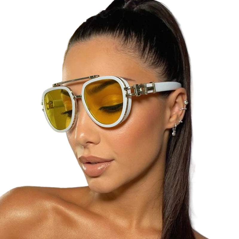 Woman wearing a stylish sunglasses with a blurred background
