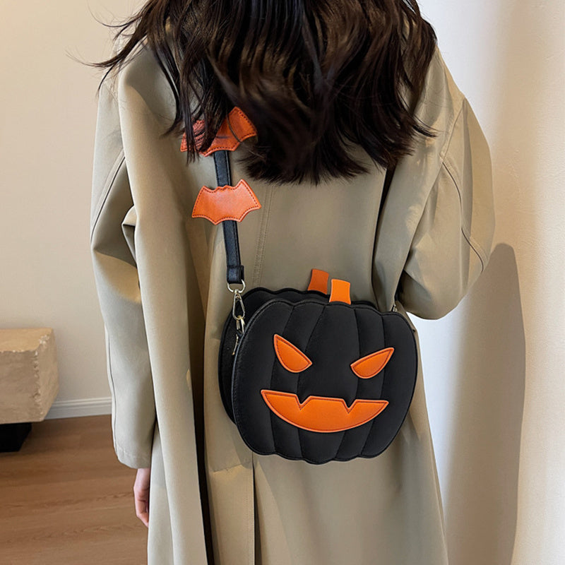 2024 Halloween Bags: Funny Pumpkin Cartoon Shoulder Crossbody Bag with Bat - Personalized Creative Female Bag