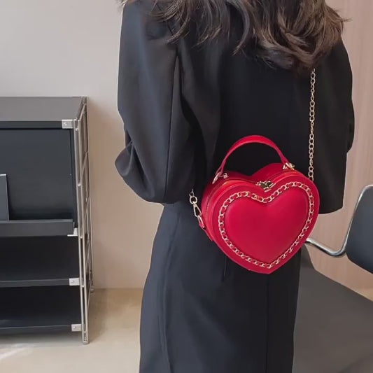 Women's Fashion Love-Shaped Large Capacity Chain Shoulder Messenger Bag